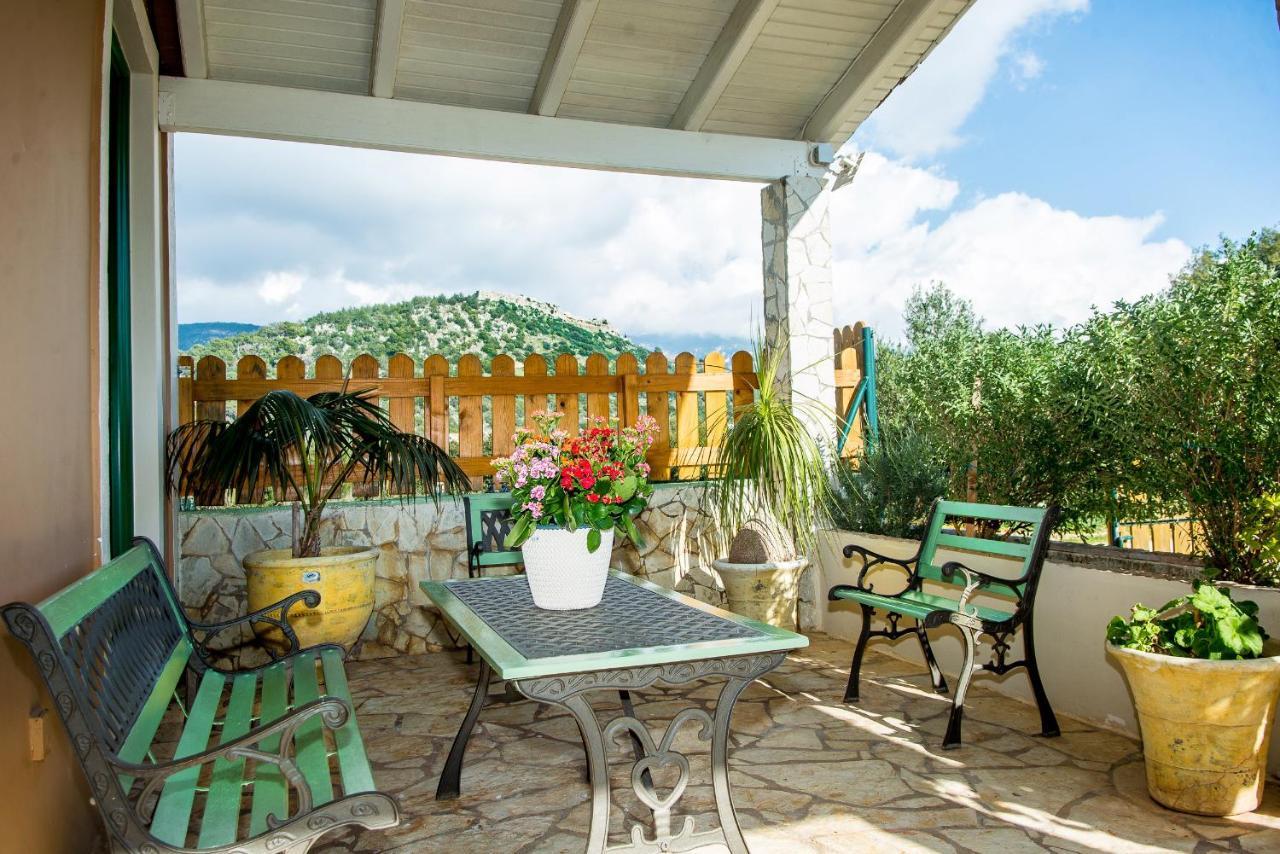 Villa Aelia - A Peaceful And Private Place Argostoli  Bagian luar foto